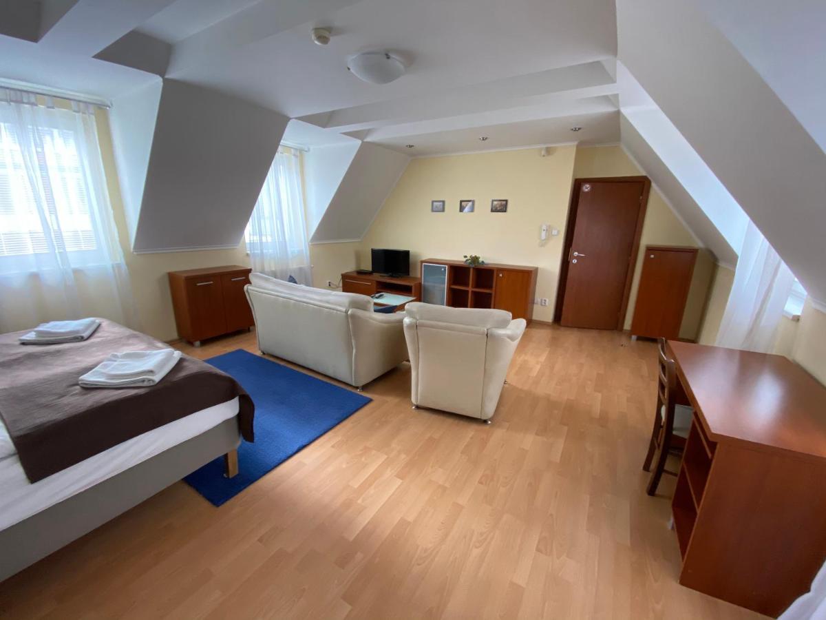 Hotel Penzion Le Monde Bardejów Zewnętrze zdjęcie